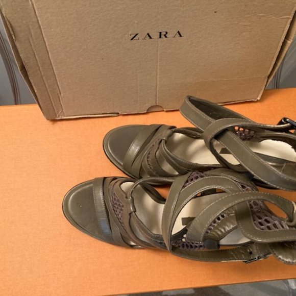 Zara Olive Green Heels - Picture 2 of 6